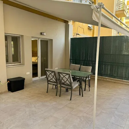 Ag.sofias Pedestrian Area Luxury Ap. & Big Balcony Salonicco