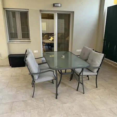 Апартаменти Ag.sofias Pedestrian Area Luxury Ap. & Big Balcony Салоніки
